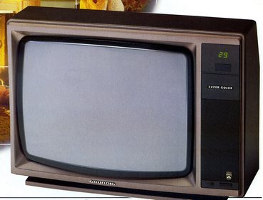 Mon premier TV GRUNDIG acheté en 1983 C7462 Sécam